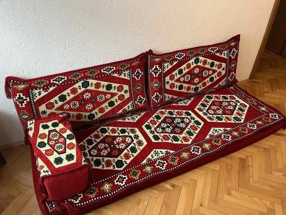 Bosanski set Zambak, crveno-zeleni