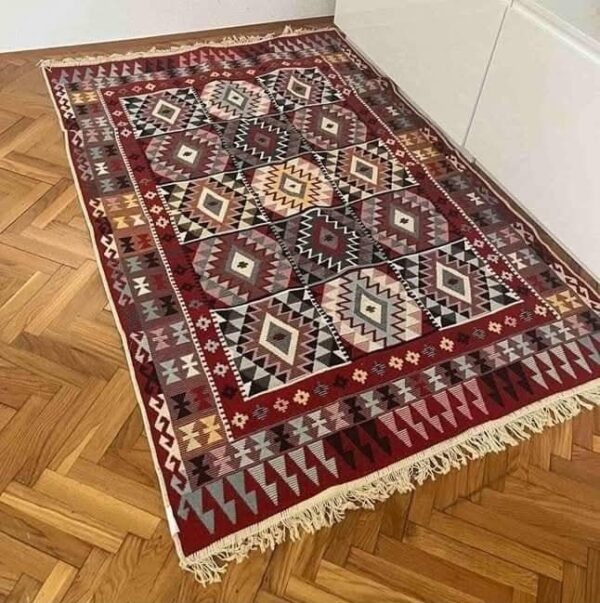 KONČANI TEPIH SA DVA LICA
