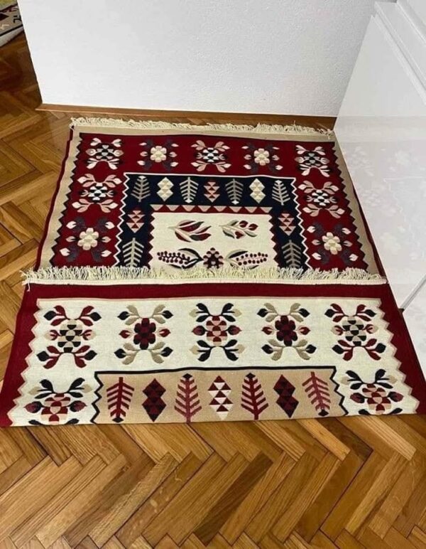 KONČANI TEPIH SA DVA LICA